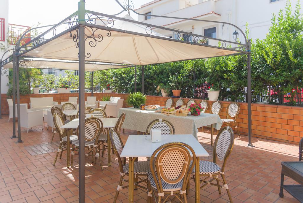 Hotel Alba Del Gargano ماتيناتا المظهر الخارجي الصورة
