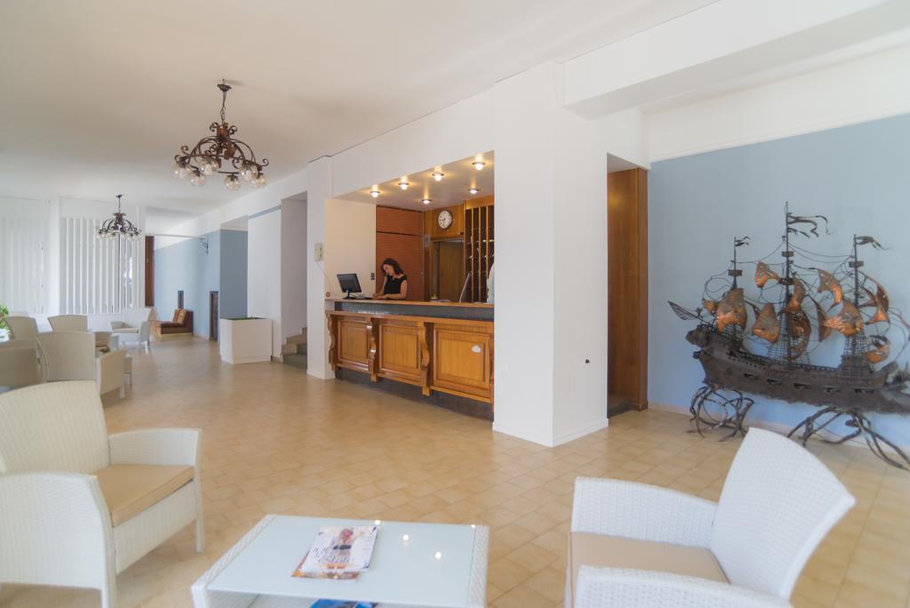 Hotel Alba Del Gargano ماتيناتا المظهر الخارجي الصورة