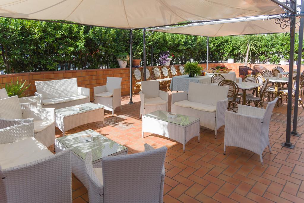 Hotel Alba Del Gargano ماتيناتا المظهر الخارجي الصورة